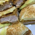 67luna's cooksnap of when they made マヨカレーソース味のカツサンド.