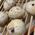 miwch's cooksnap of when they made レーズンとクルミの天然酵母パン.