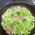 Chausu's cooksnap of when they made 蕪の葉にんにくベーコン炒め〜何食べ#15.