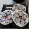 テレワーク男's cooksnap of when they made お花ののり巻き お花見 お弁当.