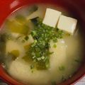 マコト★〜☆'s cooksnap of when they made 油揚げと豆腐とワカメのお味噌汁.