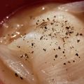 きんちょきん's cooksnap of when they made レンジでまるごと新玉ねぎスープ。.