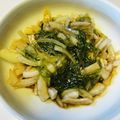 azbjbn's cooksnap of when they made 簡単！朝食に新玉ねぎとめかぶのポン酢和え.