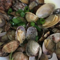 クックBLTENE☆'s cooksnap of when they made アサリの酒蒸し簡単(アサリ,酒,塩だけ).