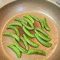 しずくずし's cooksnap of when they made シンプルに、焼きスナップえんどう.