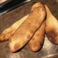 Yokchina's cooksnap of when they made パン屋さんでおなじみの「チーズぱりぱり」.