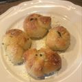 Yokchina's cooksnap of when they made NYのピザ屋さんのガーリック・ナット☆.