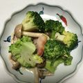 ひろ〜ん's cooksnap of when they made ブロッコリーとベーコンのマヨネーズ炒め.