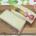 おはなすき's cooksnap of when they made キウイ いちご ヨーグルトクリームサンド.