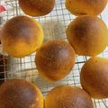 takoyuma's cooksnap of when they made トマトとバジルの丸パン.