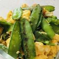 mimomo♡'s cooksnap of when they made スナップエンドウ大量消費☆卵炒め.