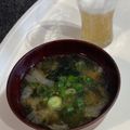 まいもぐ2020's cooksnap of when they made 炒めて、旨い【新玉ねぎとワカメのお味噌汁.