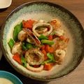 nrm87's cooksnap of when they made タイ風♪海老とパプリカのバジル炒め.