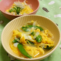 赤い電話's cooksnap of when they made 春＊スナップえんどうと新玉ねぎの卵とじ.