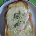 ゆうぼりん's cooksnap of when they made 朝食に簡単ハムチーズトースト.