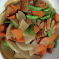 ゆか☆猫's cooksnap of when they made 土鍋で簡単！大根とさつま揚げの煮物.