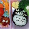 クックBFXS7A☆'s cooksnap of when they made トトロとまっくろくろすけ弁当.