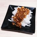 アクセル☆'s cooksnap of when they made 【簡単すぎ】サクサクしょうゆの大根サラダ.