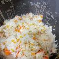 hukuboon's cooksnap of when they made 炊飯器で簡単海老ピラフ.