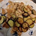 ジュリア123's cooksnap of when they made 鶏むね肉とズッキーニの豆板醤炒め.