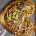 くっきんぷ's cooksnap of when they made バレンタインに♪ハートのピザ.