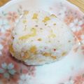 churu's cooksnap of when they made 桜えびじゃこ☆揚げ玉おにぎり☆香りごま油.