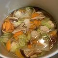 ★りなんち★'s cooksnap of when they made 鶏団子と白菜の春雨スープ.