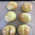 yuka1973's cooksnap of when they made 材料2つ！発酵なし！もっちり白パン.