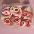 クックDRQB6R☆'s cooksnap of when they made 【簡単】キャラ弁 おかず なると 薔薇.