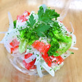 クックight☆'s cooksnap of when they made 定番☆新玉ねぎとカニカマのマヨネーズ和え.