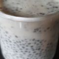 カクヨ's cooksnap of when they made 飲むヨーグルトとチアシード^_−☆.