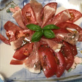明日の風☆'s cooksnap of when they made 簡単☆トマトと生ハムのサラダ.