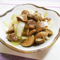 ＠迷子＠'s cooksnap of when they made 新たまねぎと砂肝の塩バター炒め.