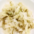 YOU1416's cooksnap of when they made 簡単★めかぶとキャベツの和え物.