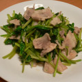 yumitommy's cooksnap of when they made ほうれん草と豚バラの炒め物.