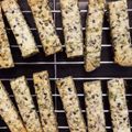 まいける55号's cooksnap of when they made 簡単！ヘルシー！人参葉のクラッカー.