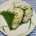 みぃくんのママ's cooksnap of when they made 悪魔のおにぎり〰揚げ玉と青のり♡.