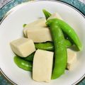 リクママ0505's cooksnap of when they made スナップえんどうと高野豆腐の煮物.