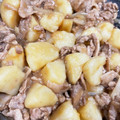 y_u♡'s cooksnap of when they made ジャガイモと玉ねぎの煮物.