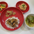 ゆいまーるん's cooksnap of when they made 枝豆とエノキとレタスの昆布茶スープ。.