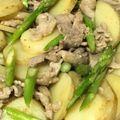 のんびりかおるん's cooksnap of when they made 新じゃが炒とアスパラの豚バラコンソメ炒め.