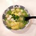 クックEBXFTK☆'s cooksnap of when they made ふんわり玉子とニラお豆腐の酸辣湯風スープ.