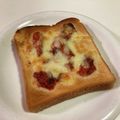 papikun's cooksnap of when they made 【本技おいしいキムチ】キムチーズトースト.