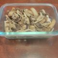 へのへのもへの's cooksnap of when they made 簡単作り置き！キノコとベーコンのソテー。.