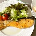 ヌーシ's cooksnap of when they made サーモンムニエル♡レモンバターソテー♡.