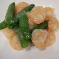 ともまま711's cooksnap of when they made エビとスナップえんどうの塩炒め.