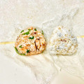 komutatata's cooksnap of when they made 鮭フレークと青紫蘇のおにぎり♬.