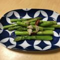 akasio10's cooksnap of when they made 簡単おつまみ❤️アスパラのバター焼き.