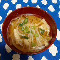 みれいく's cooksnap of when they made 定番★もやしと油揚げのお味噌汁★.