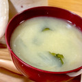 マロンクッキング♪'s cooksnap of when they made わかめと新玉ねぎのみそ汁.